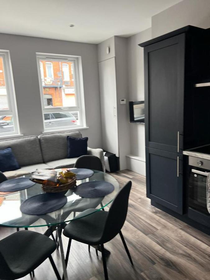 Central Belfast Modern Apartment Great Location Free Parking Buitenkant foto